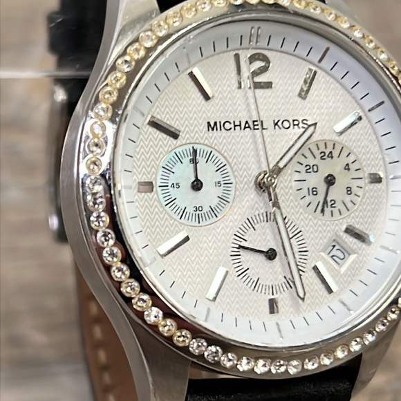 Michael Kors Women’s Chronograph Watch MK5016 main image 6